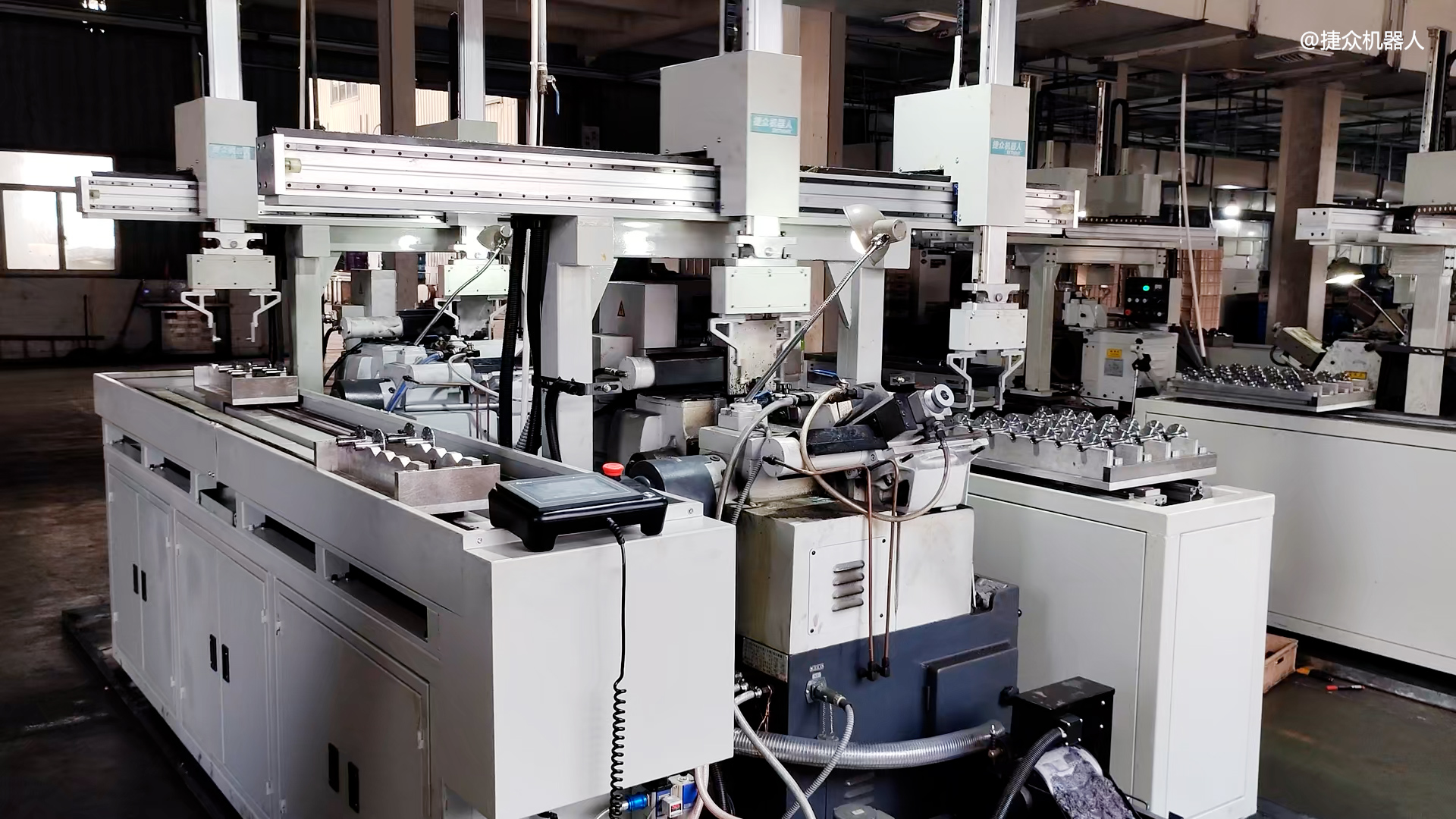 無心磨床切入磨二連機(jī)案例視頻